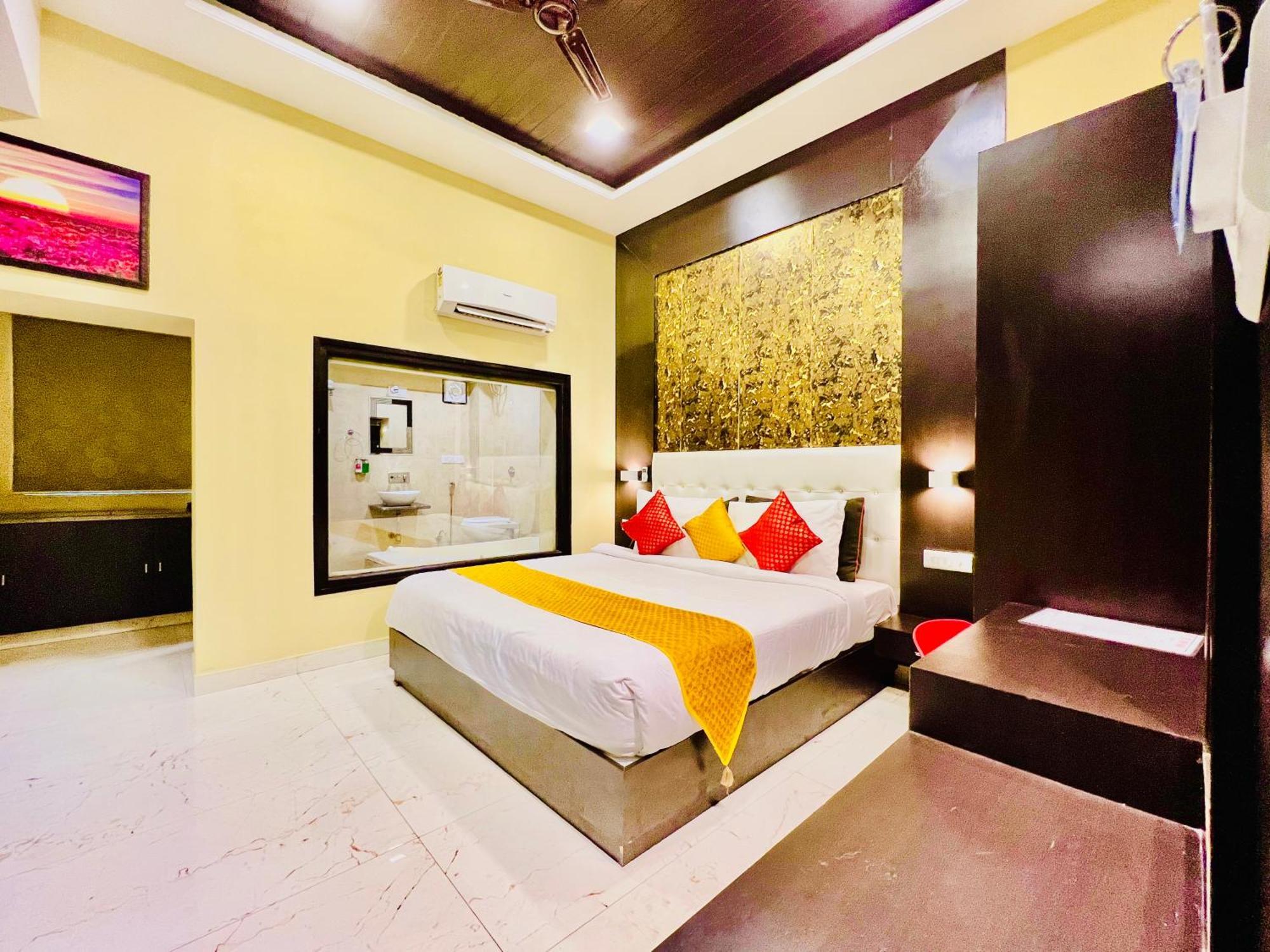 Hotel Grand Bhagwat, Udaipur Exterior foto
