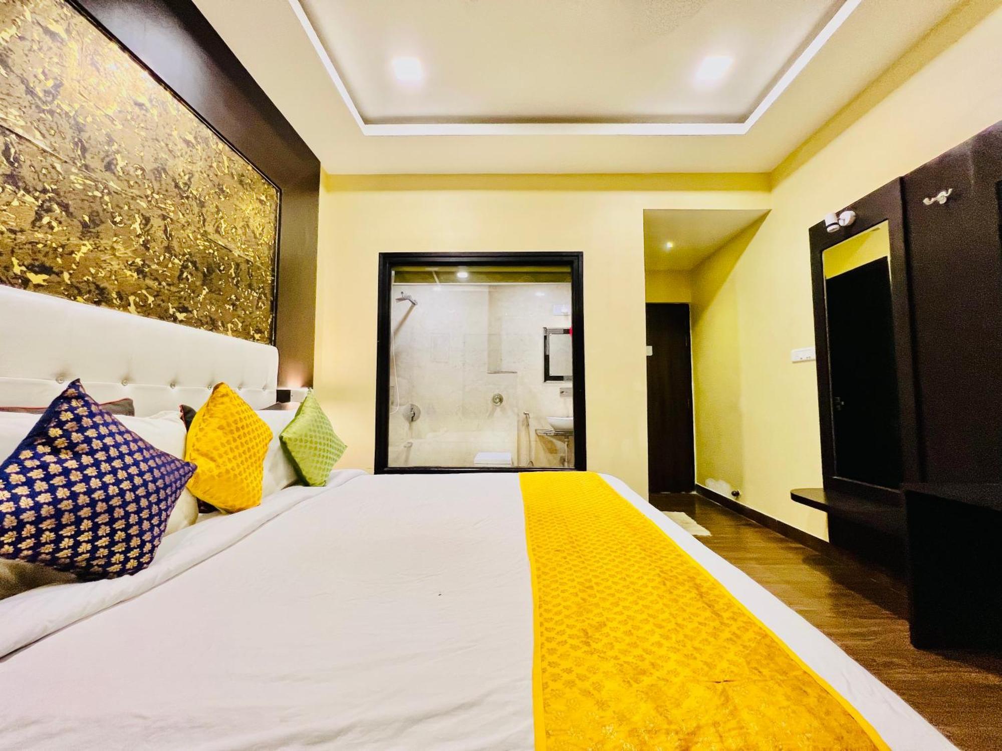 Hotel Grand Bhagwat, Udaipur Exterior foto